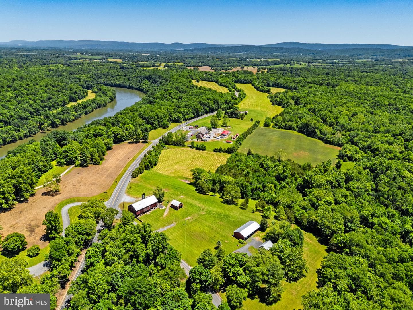 16318 Canal Road photo 37