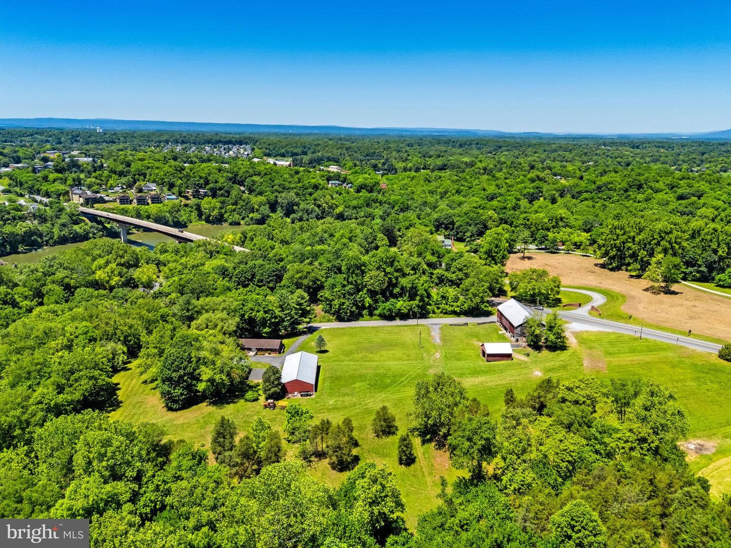 16318 Canal Road photo 38