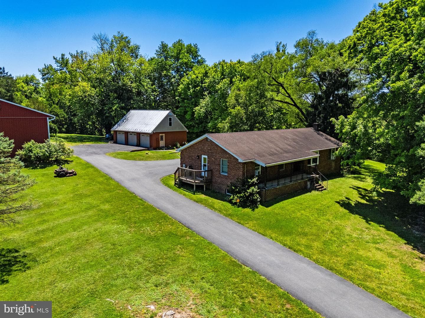 16318 Canal Road photo 40