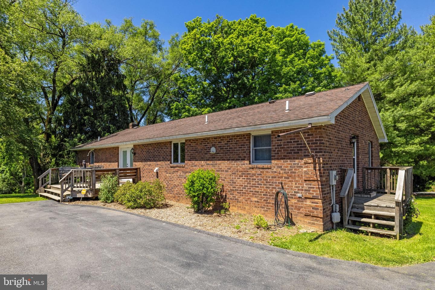 16318 Canal Road photo 44