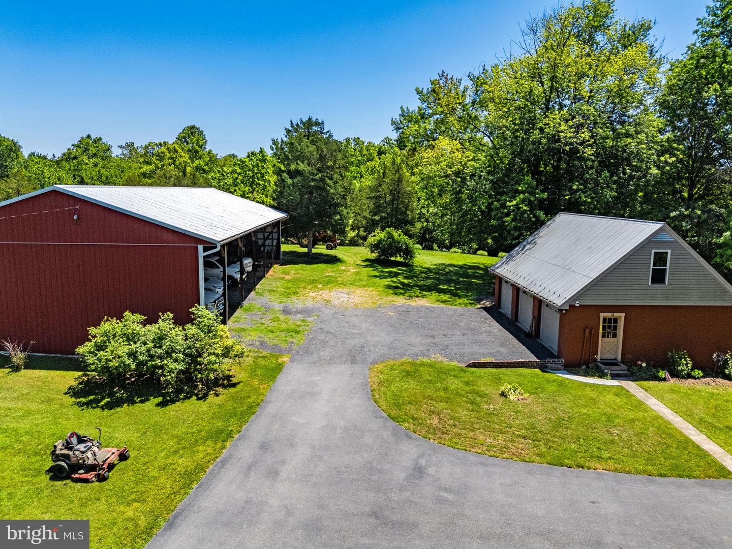 16318 Canal Road photo 49