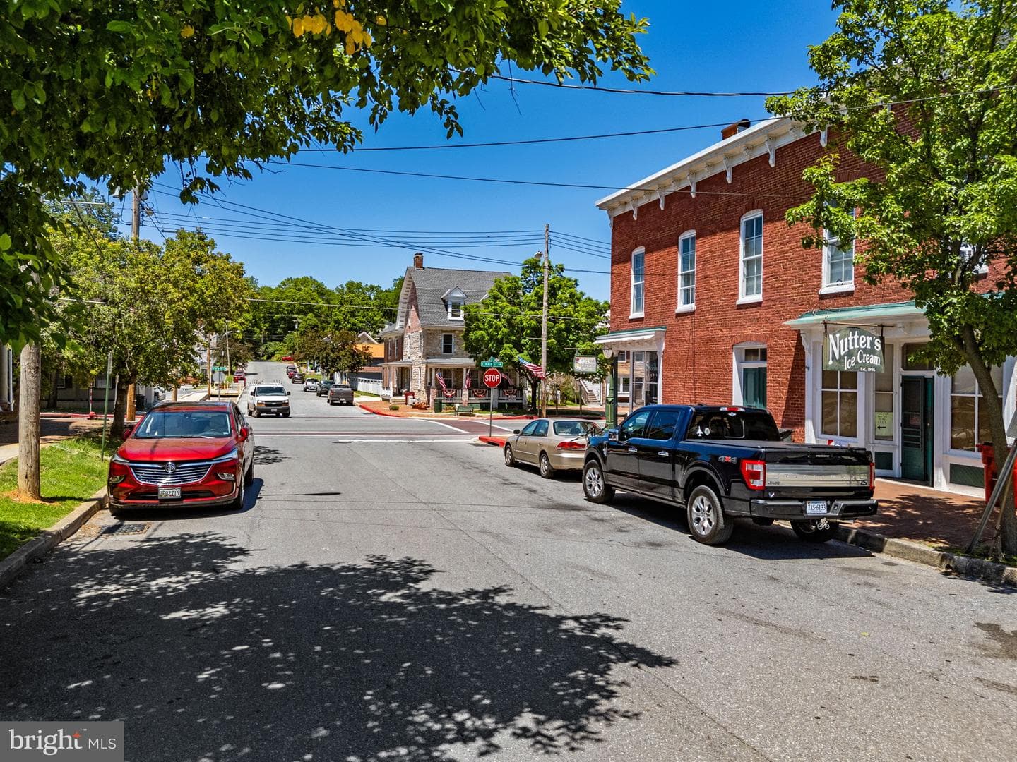 16318 Canal Road photo 77