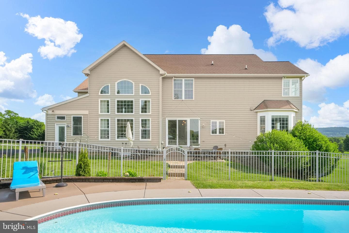20107 W Stone Court photo 3