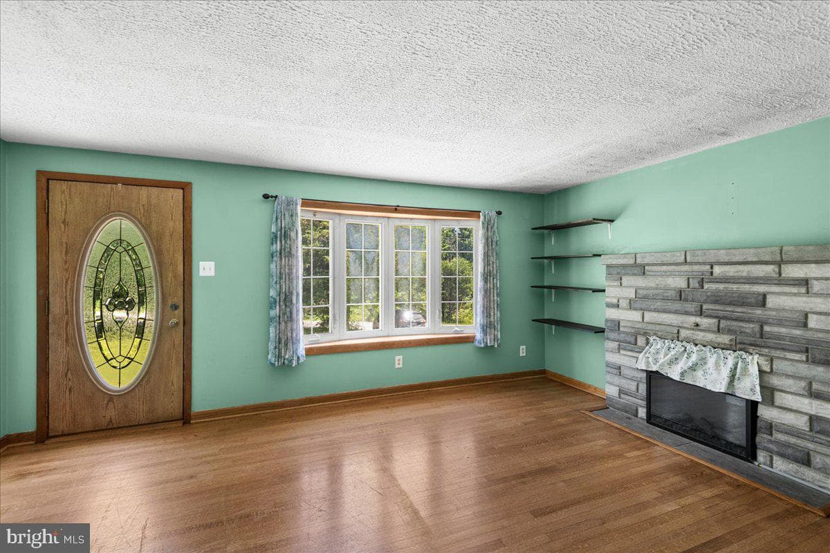 13816 White Oak Ridge photo 5