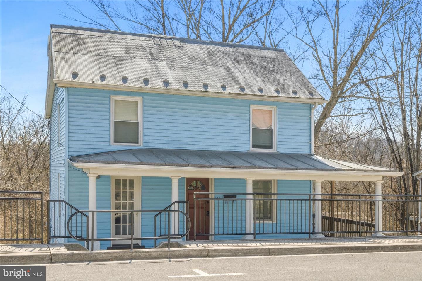 145 E Main Street photo 42