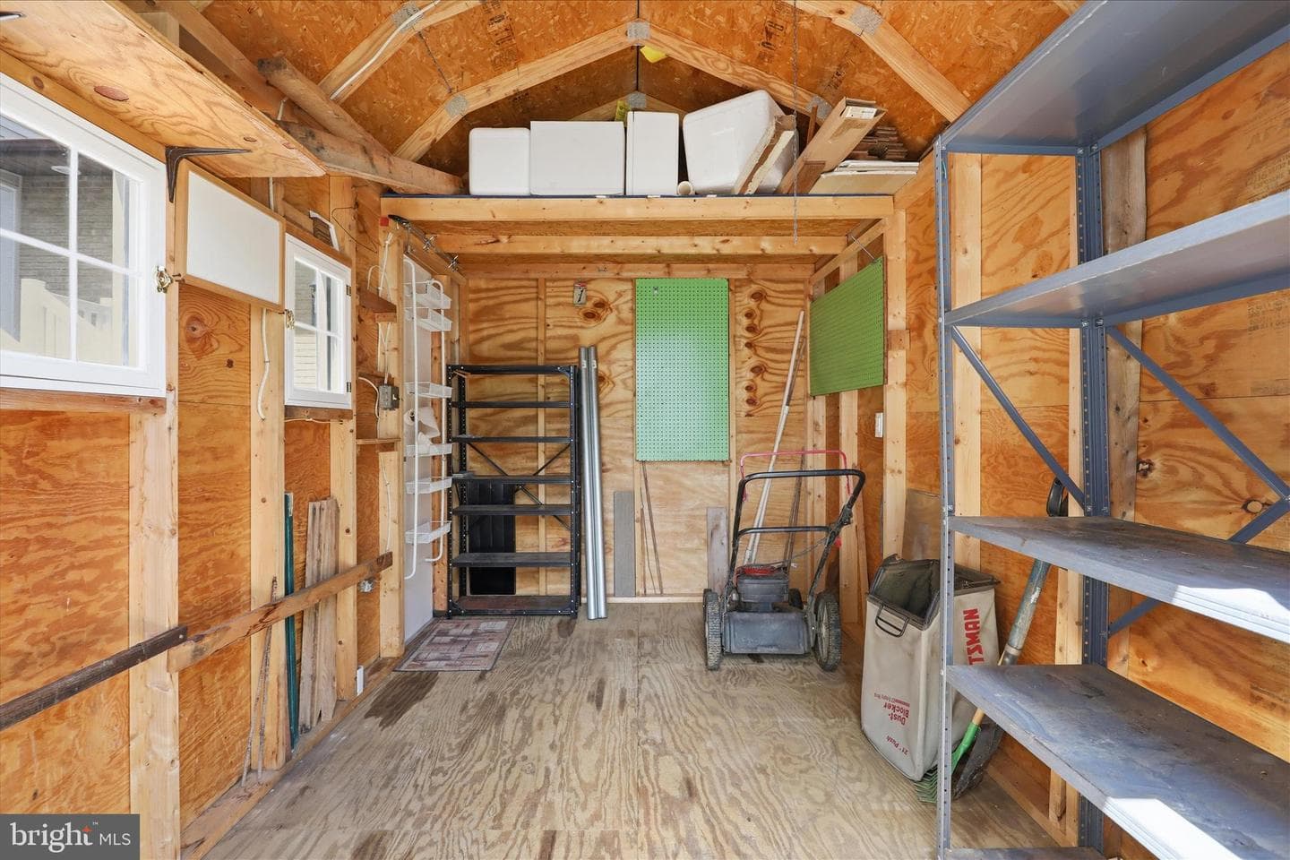 17813 Greentree Terrace photo 38