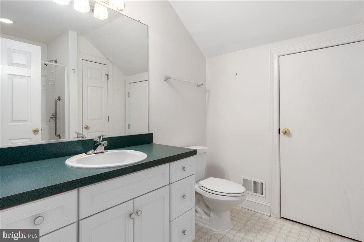 18727 Dover Drive photo 39