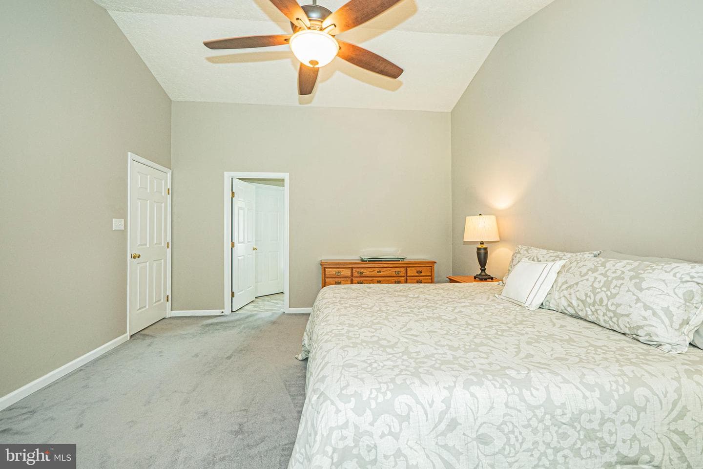2 Redfern Place photo 42