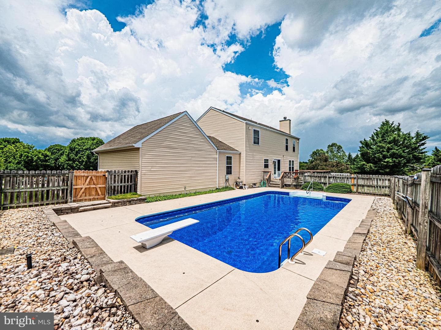 2 Redfern Place photo 54