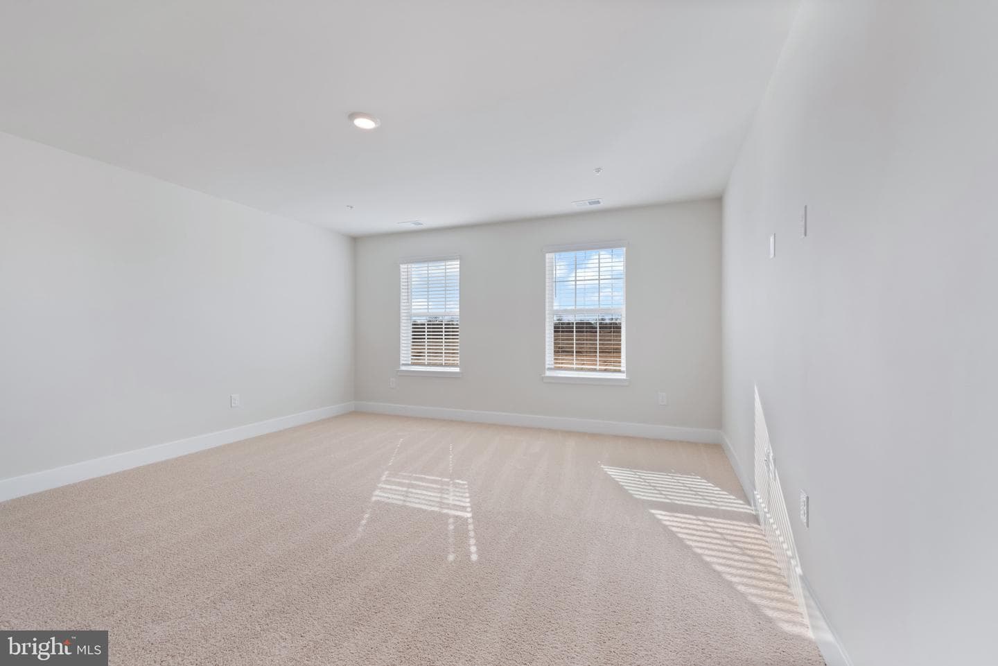 1216 Moller Avenue photo 11