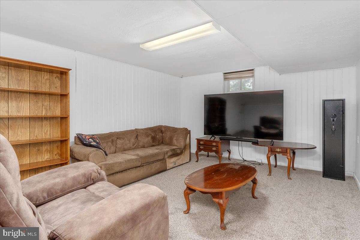 10602 Oaktree Circle photo 22