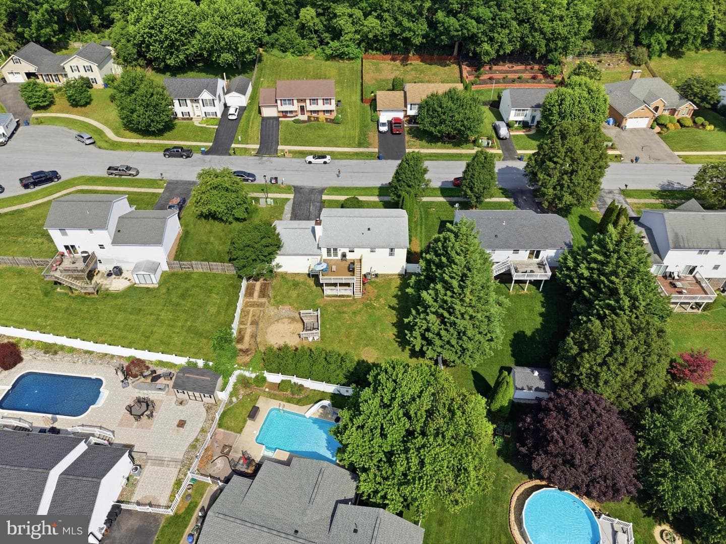 93 Byron Drive photo 32