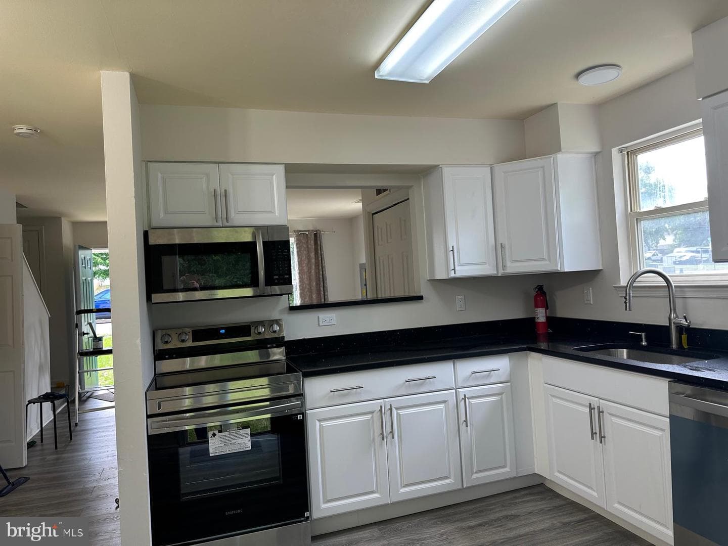 241 Merrbaugh Drive photo 6