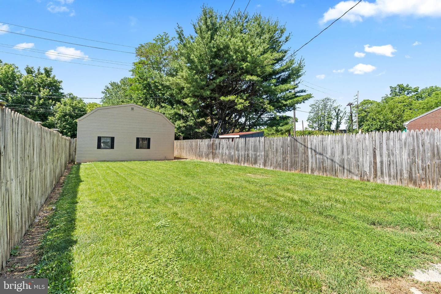 527 W Wilson Boulevard photo 31