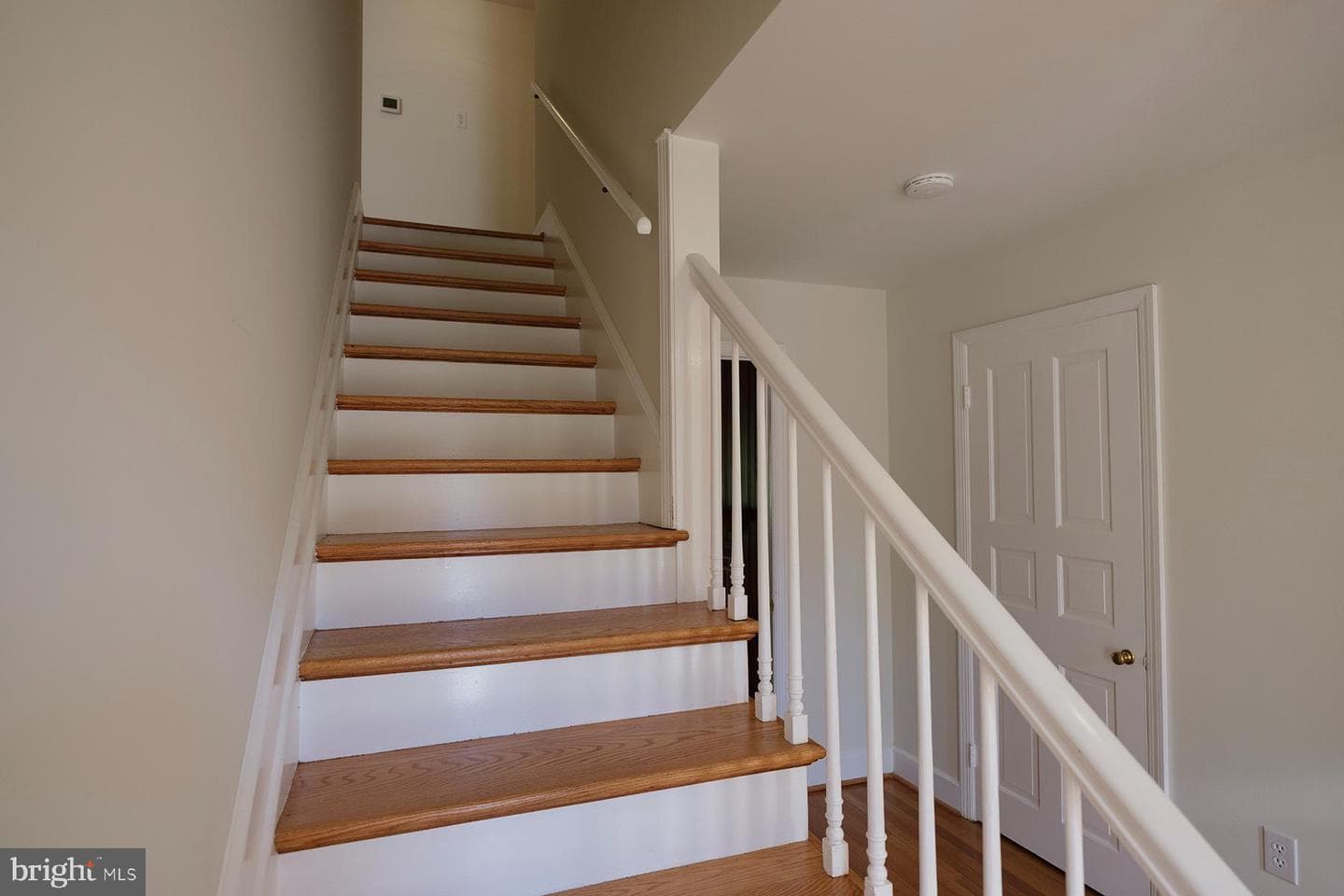 1046 The Terrace photo 22