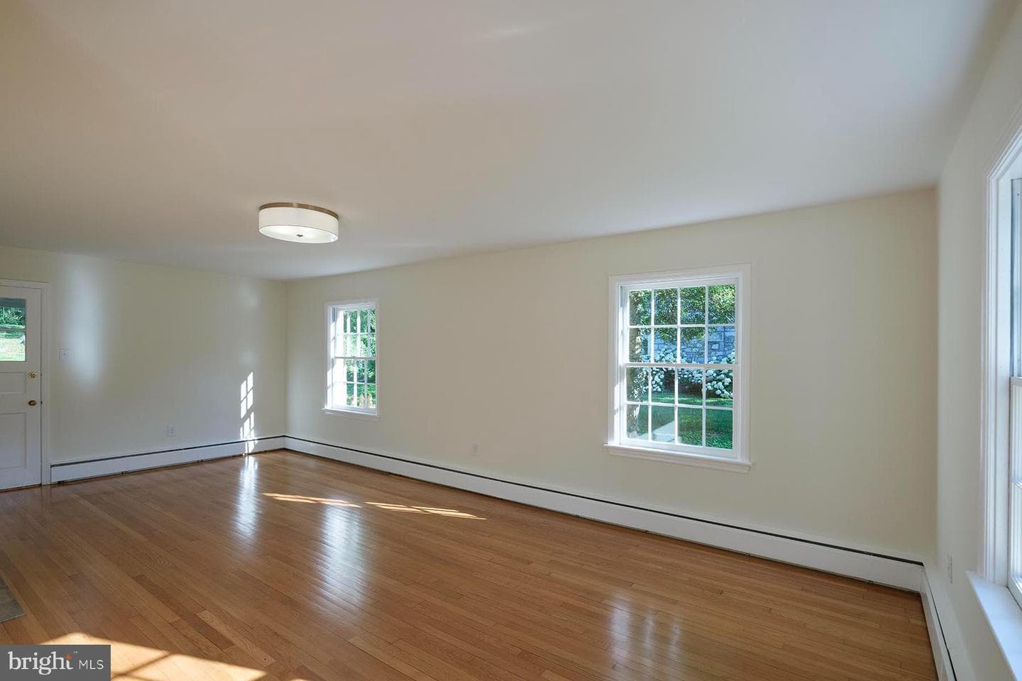 1046 The Terrace photo 7