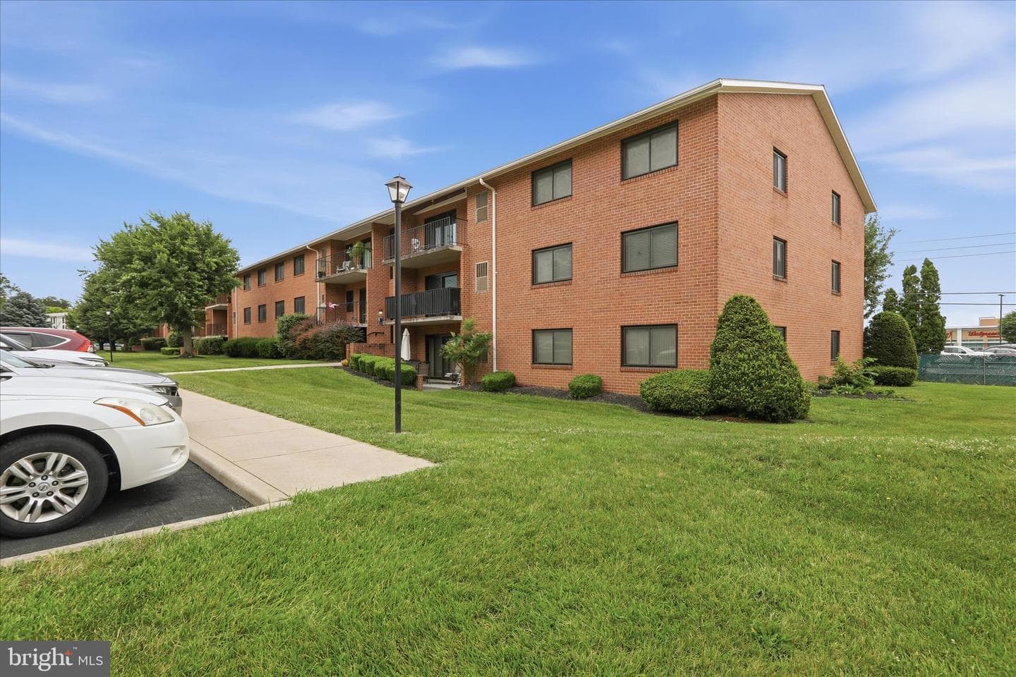1635 Edgewood Place #3 photo 2