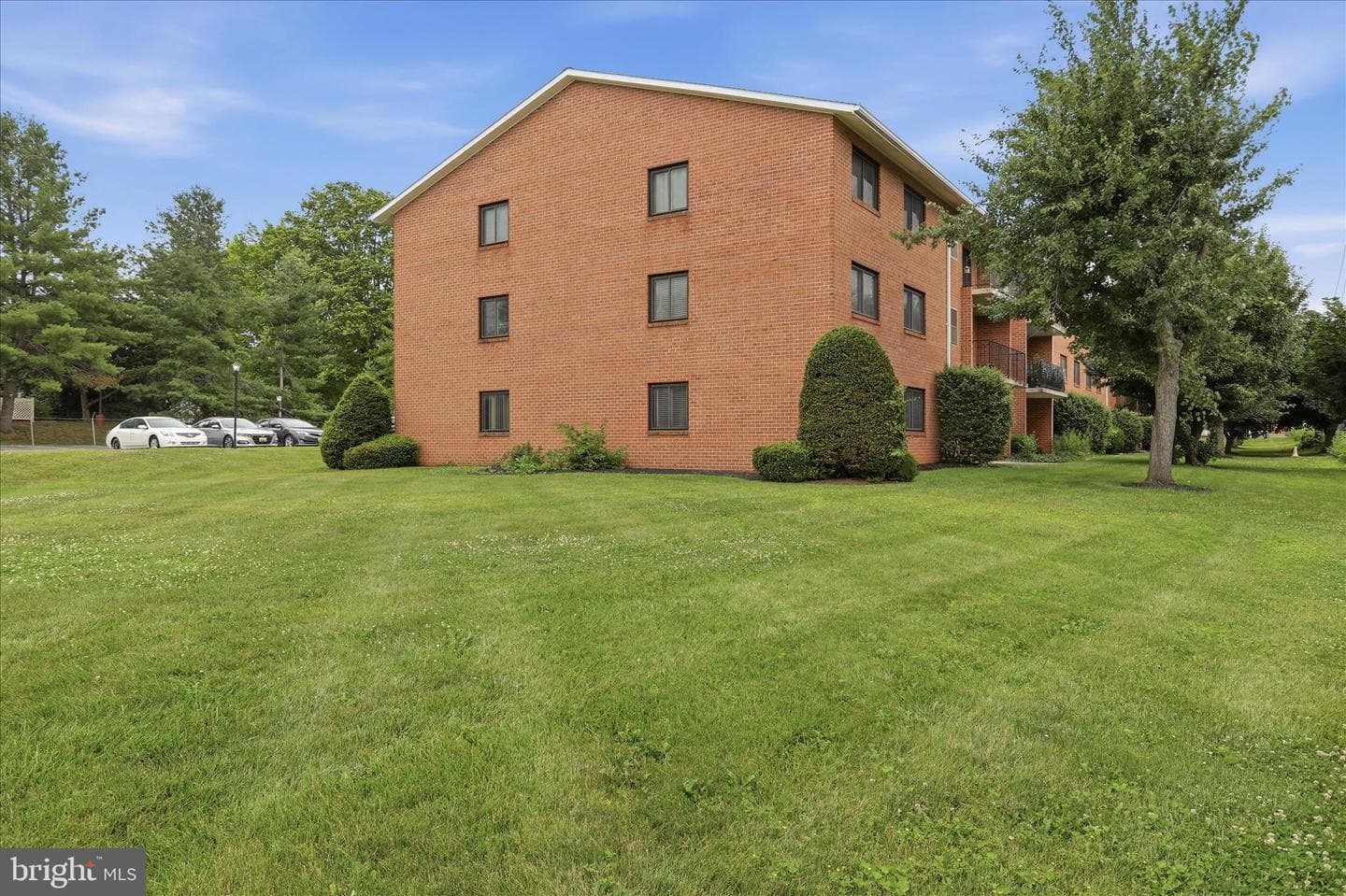1635 Edgewood Place #3 photo 3