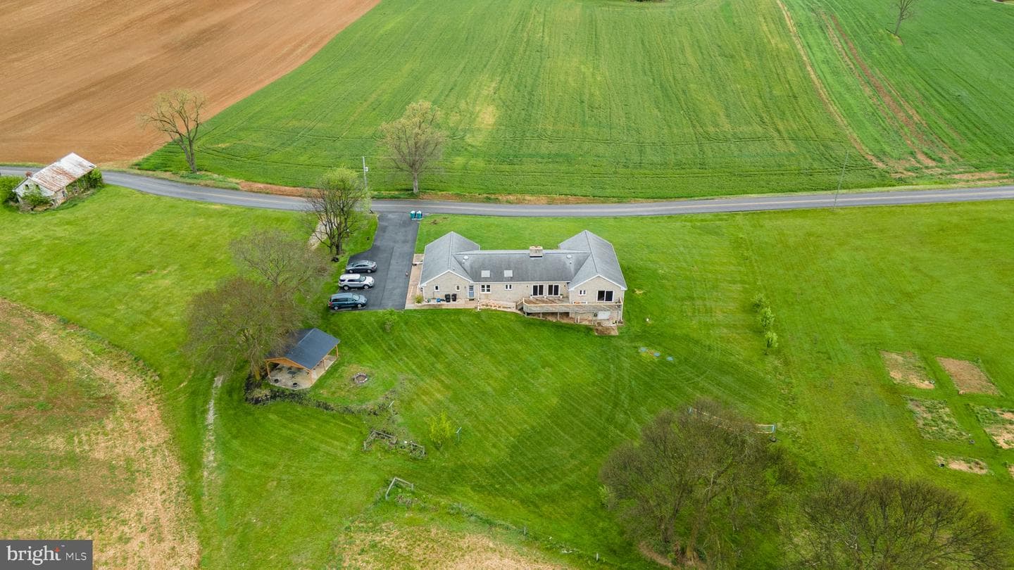 21712 Chewsville Road photo 48