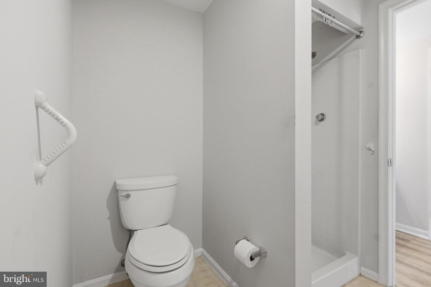 1508 Kensington Drive photo 17