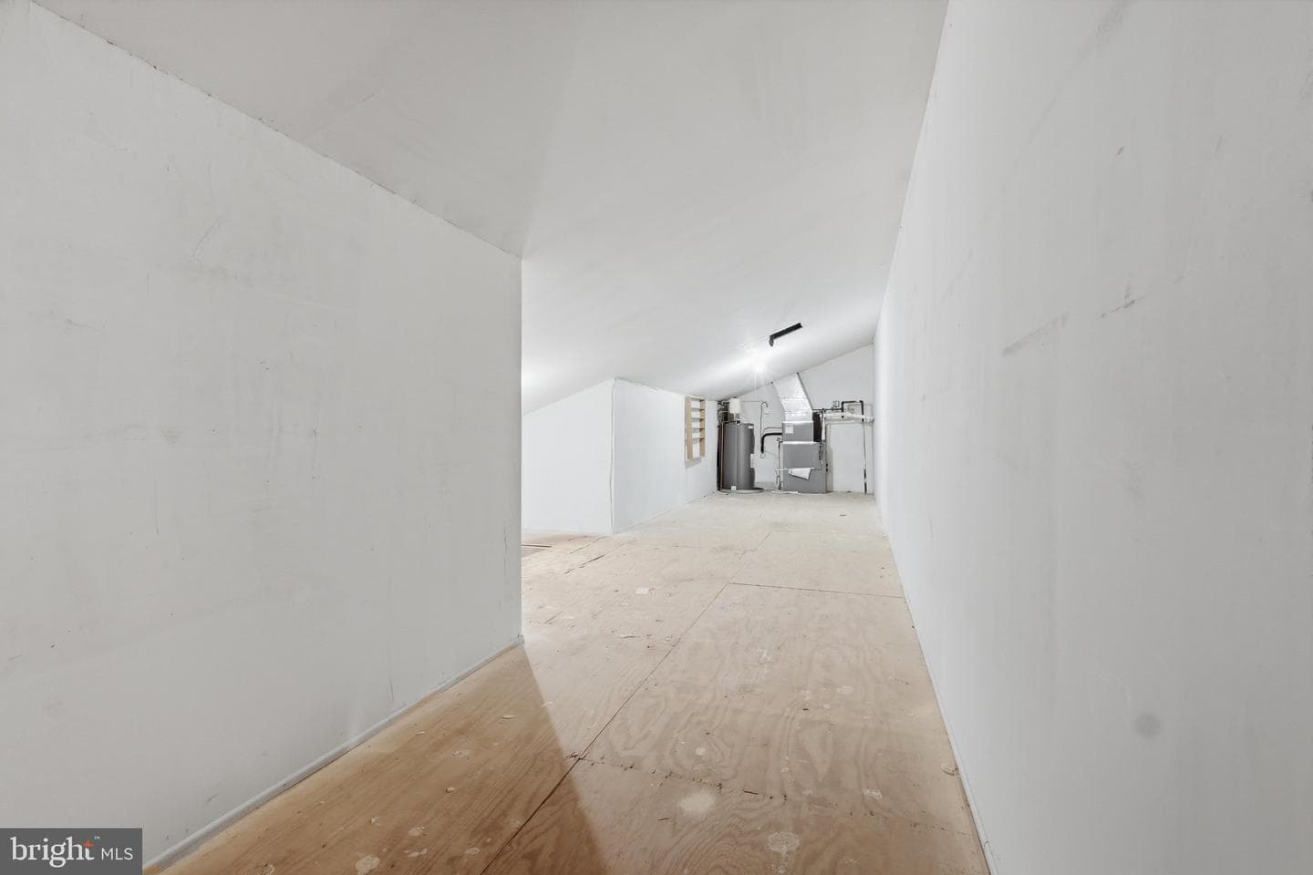 1508 Kensington Drive photo 18