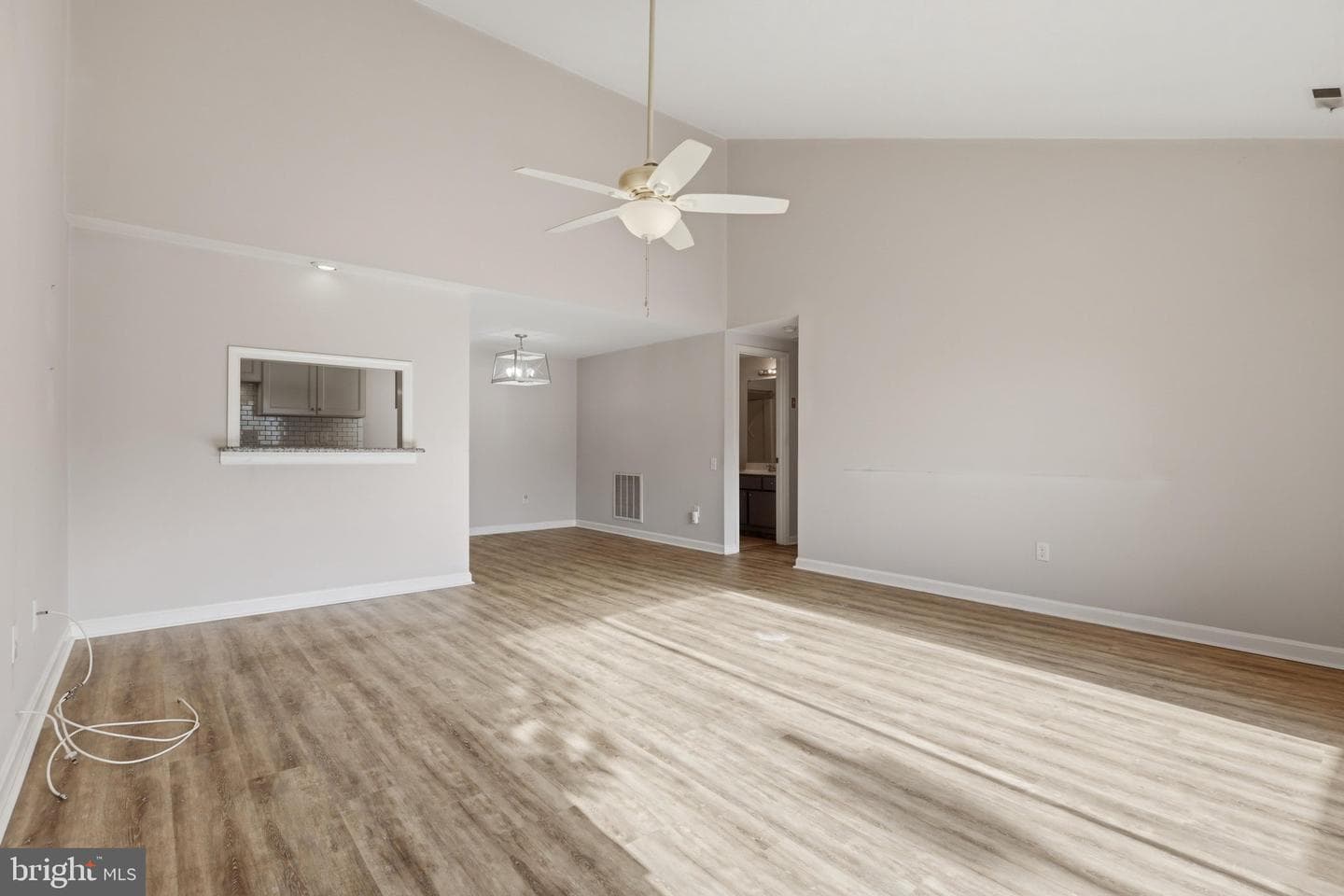 1508 Kensington Drive photo 4