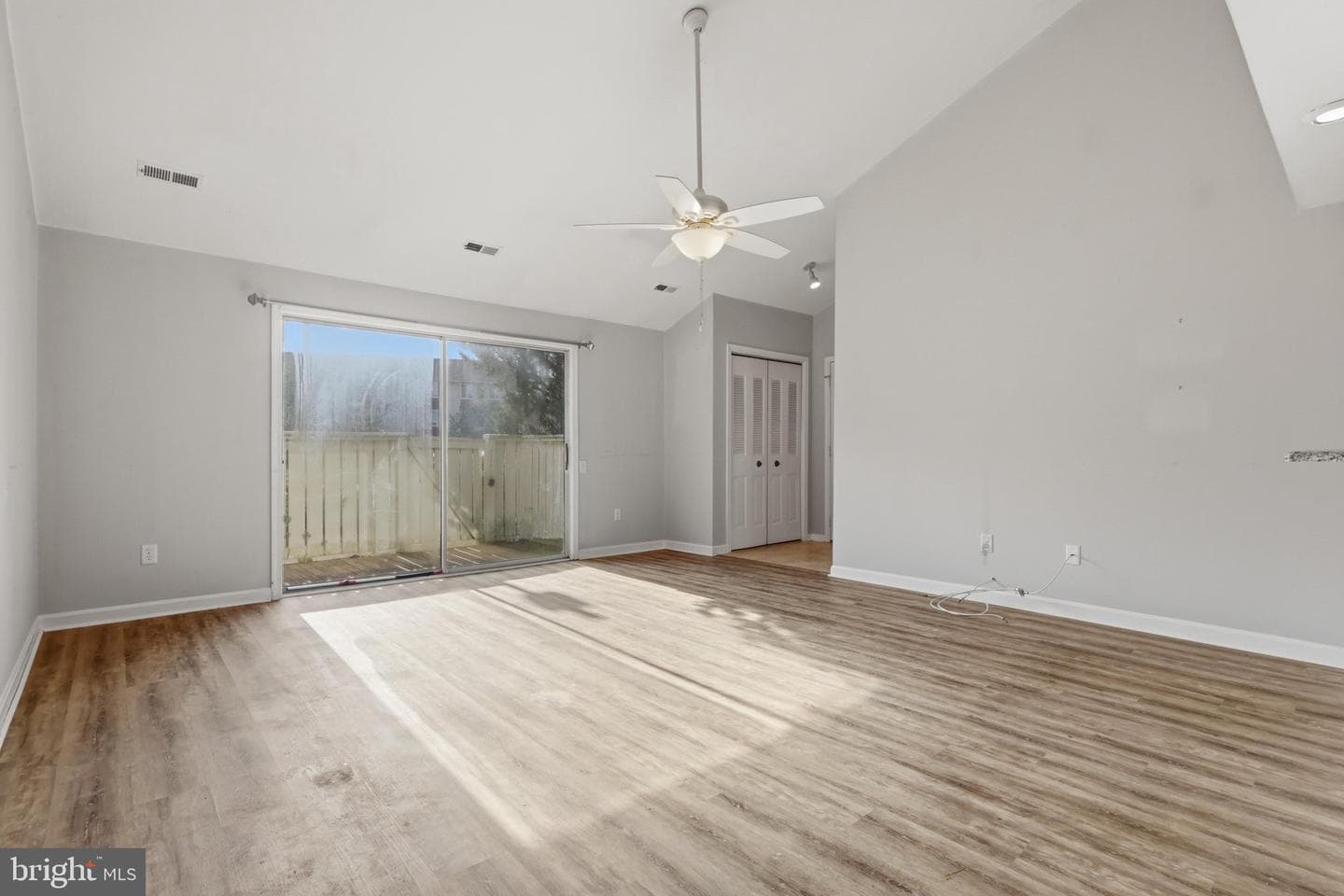 1508 Kensington Drive photo 6
