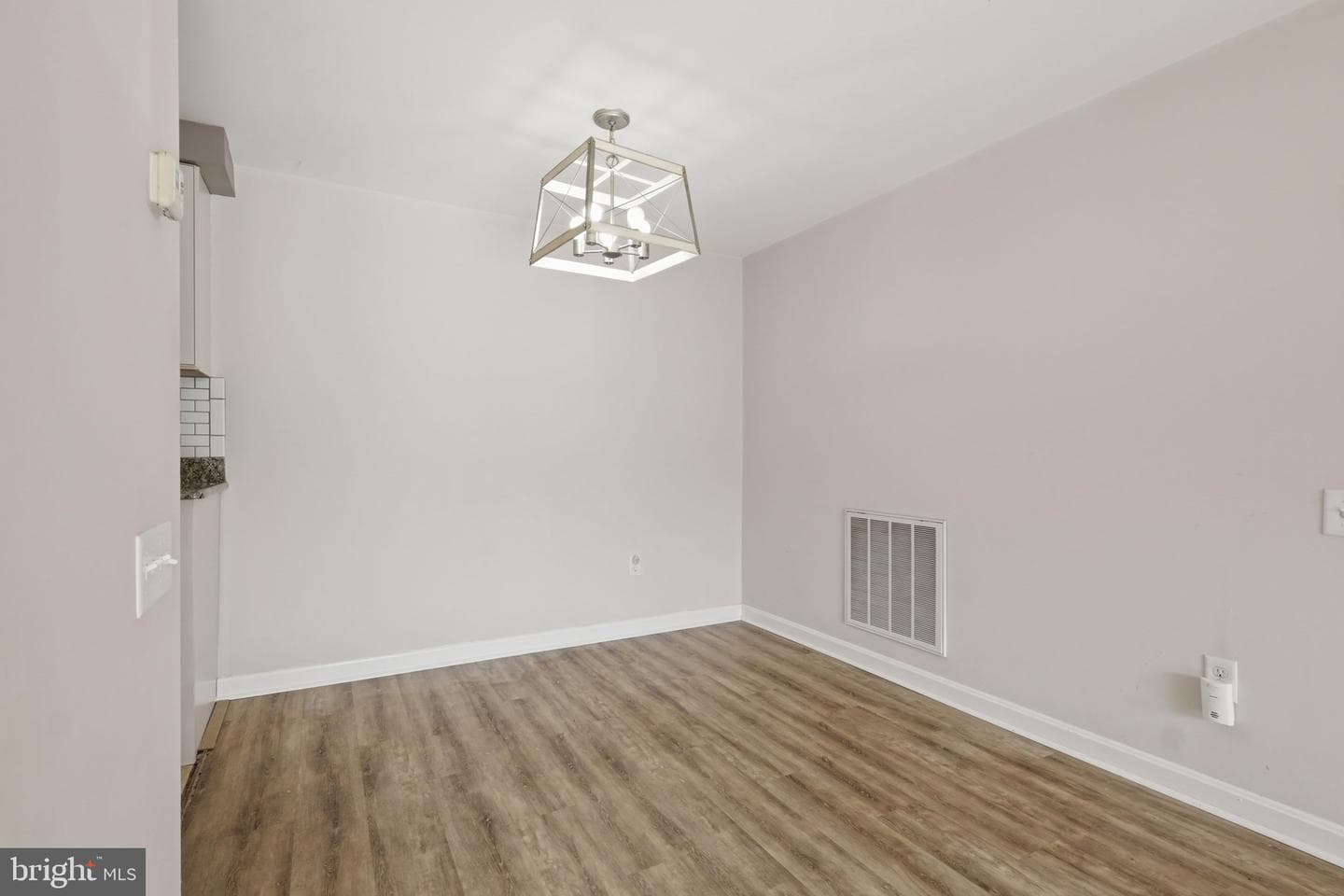 1508 Kensington Drive photo 7