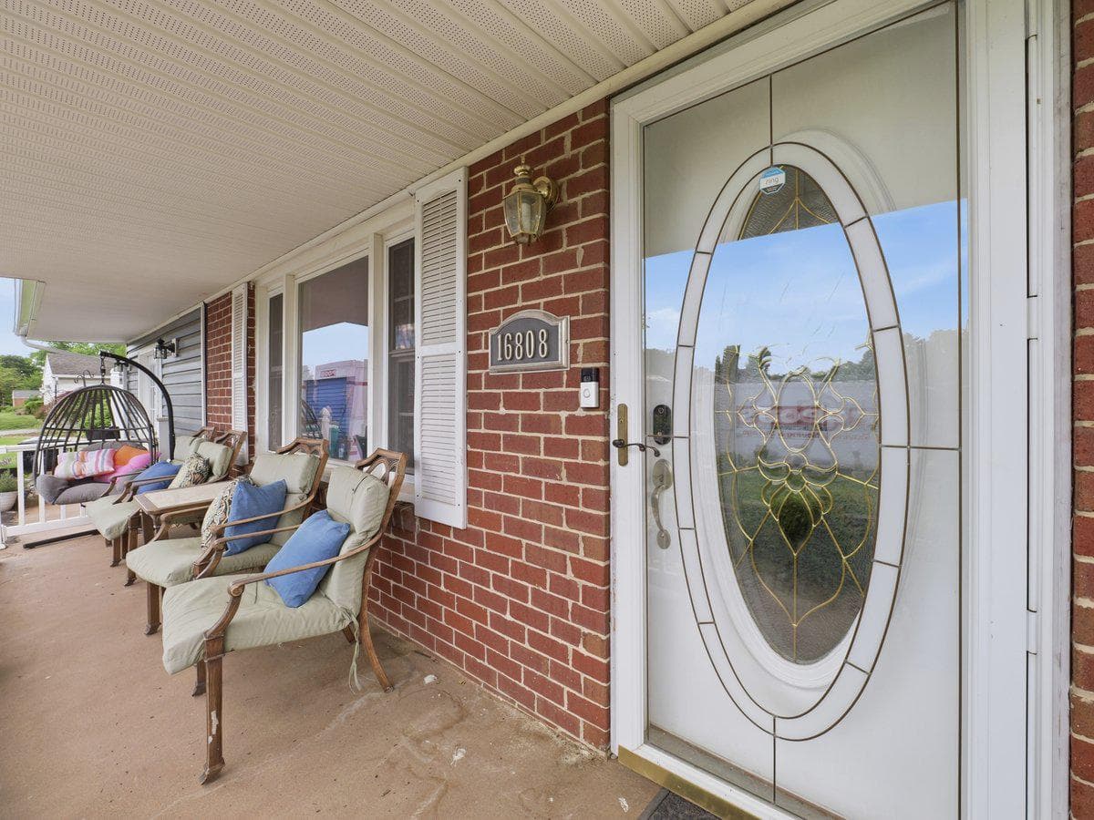 16808 Tammany Manor Road photo 3