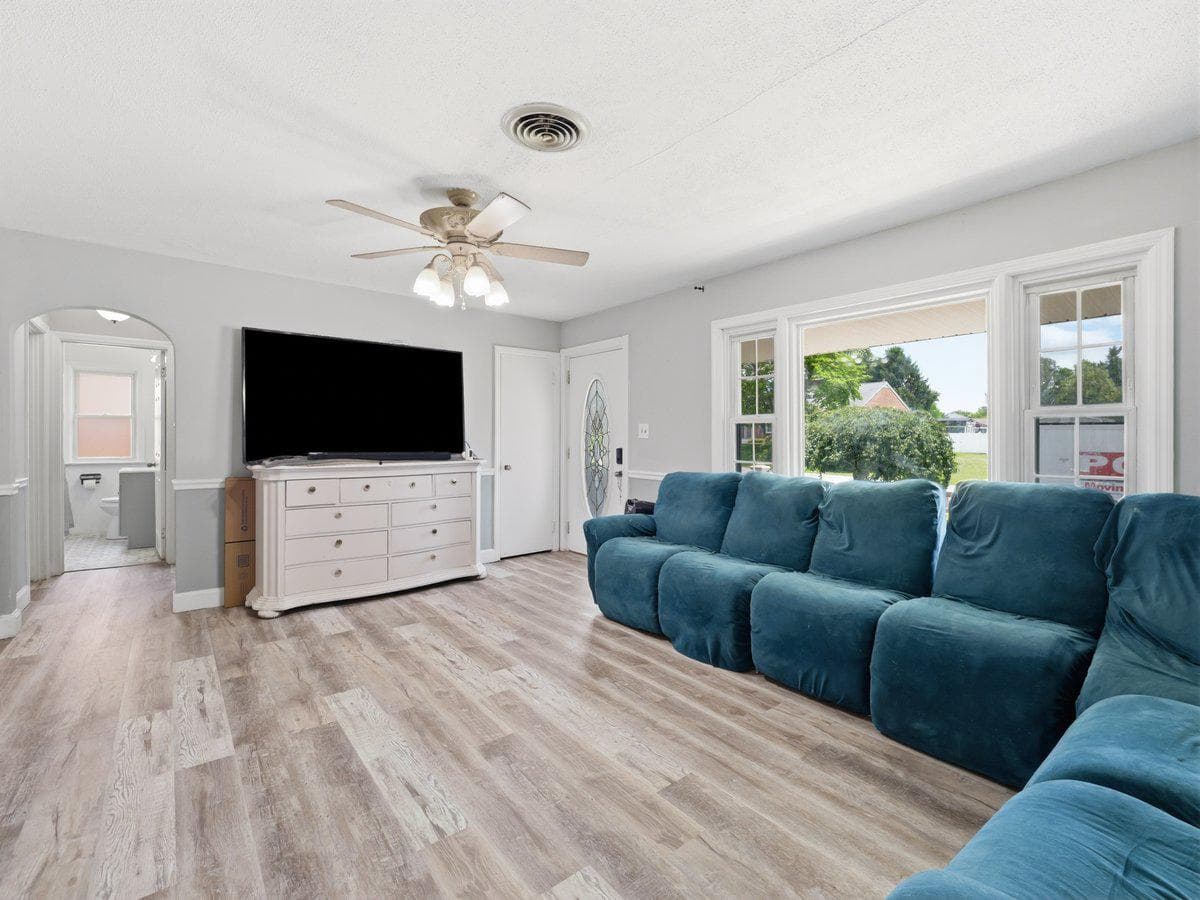 16808 Tammany Manor Road photo 6