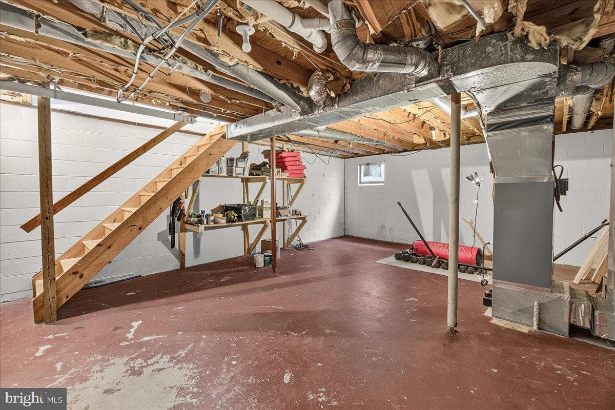 1525 Iris Court photo 23