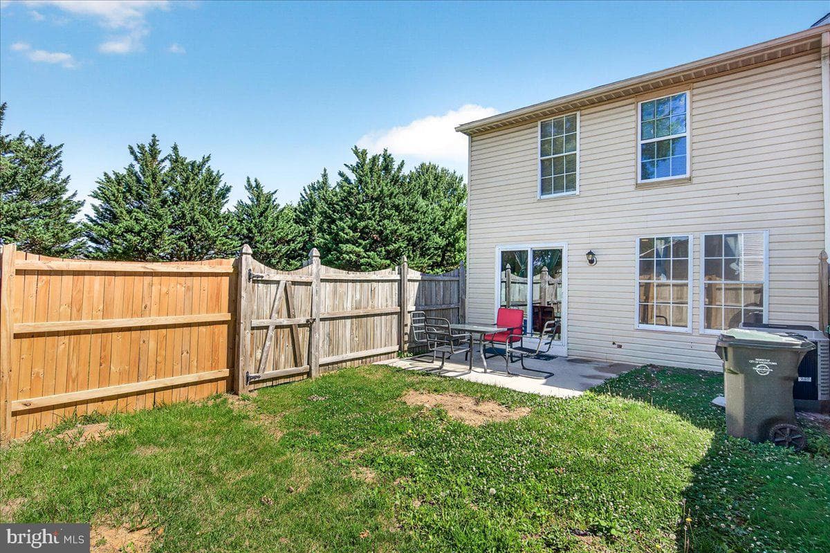 1525 Iris Court photo 30