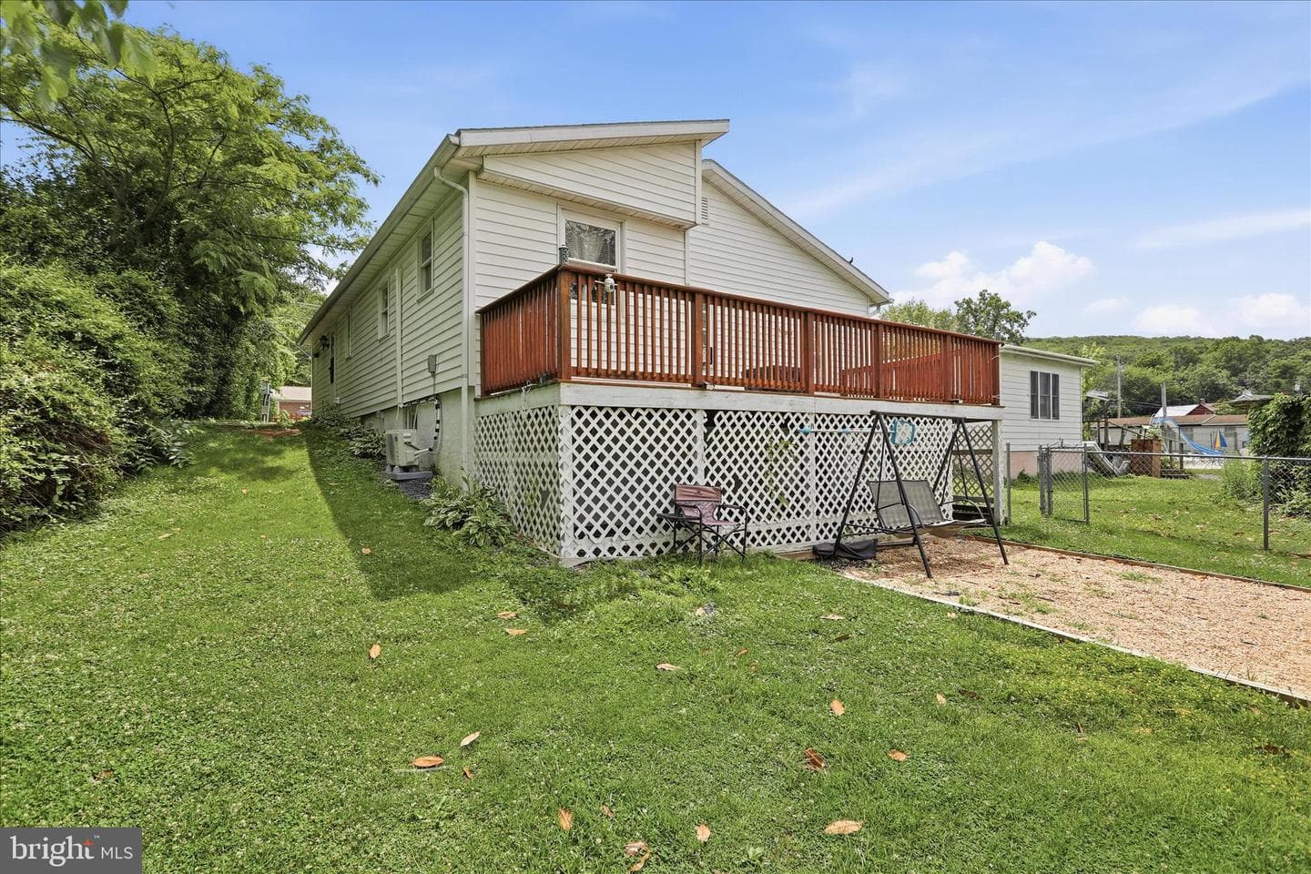 21434 Greenbrier Road photo 27