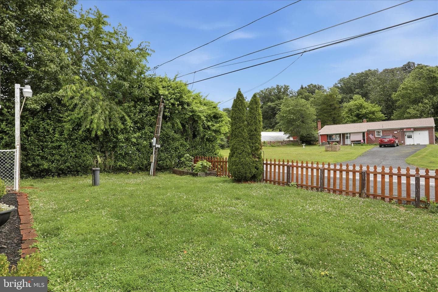 21434 Greenbrier Road photo 28