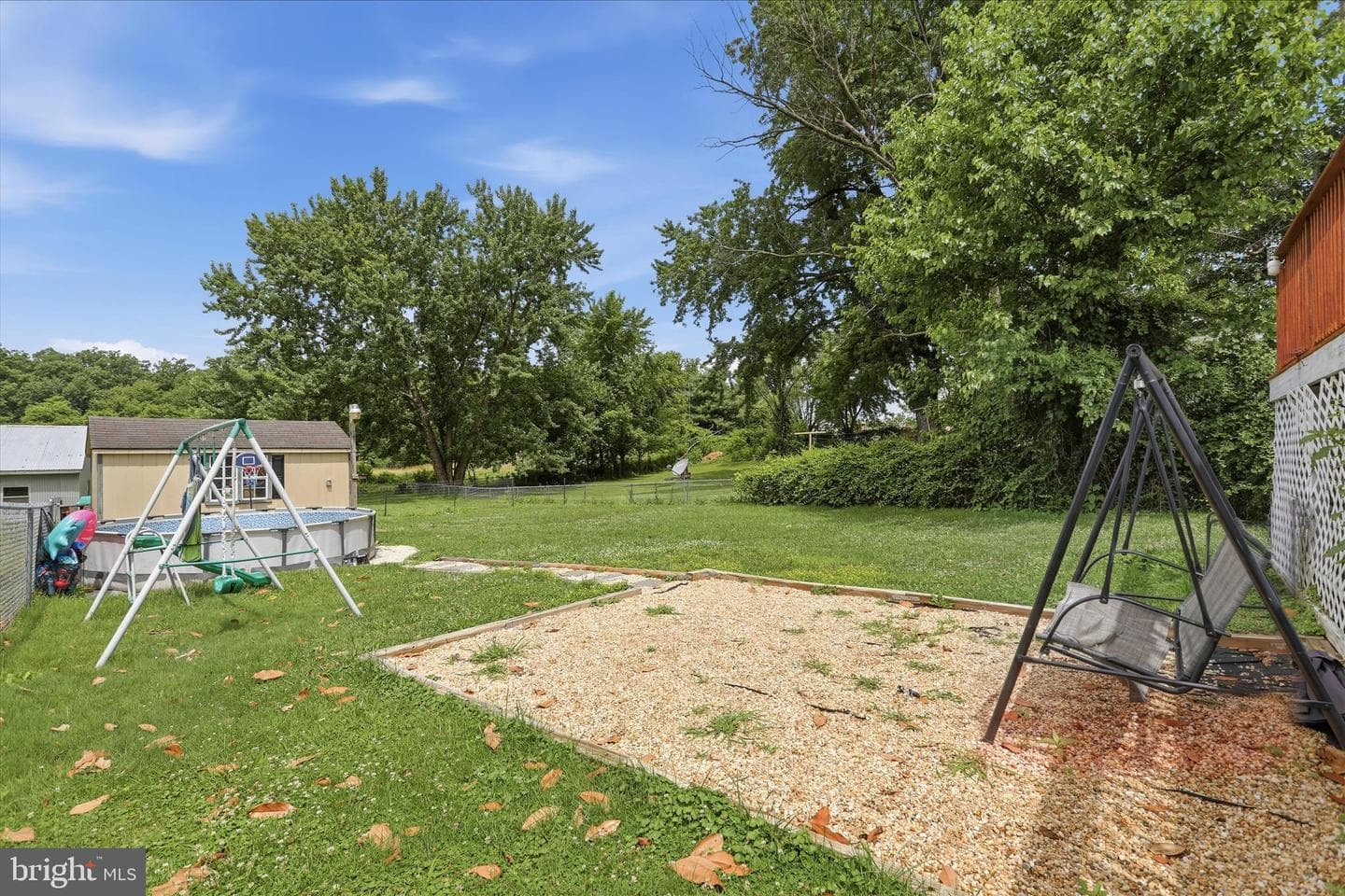 21434 Greenbrier Road photo 30