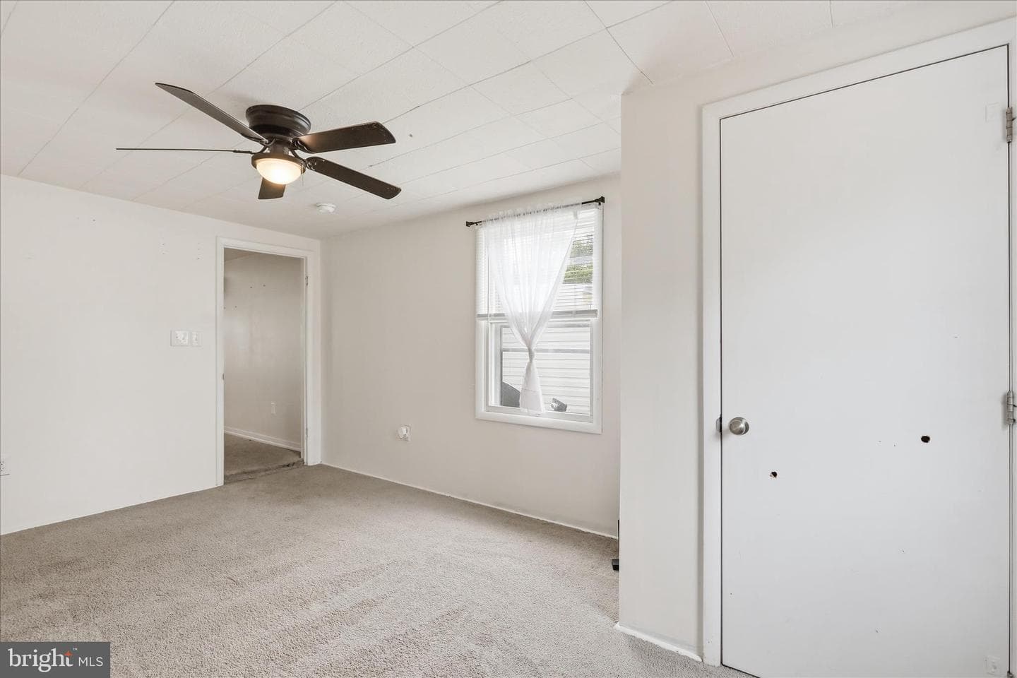 21434 Greenbrier Road photo 6