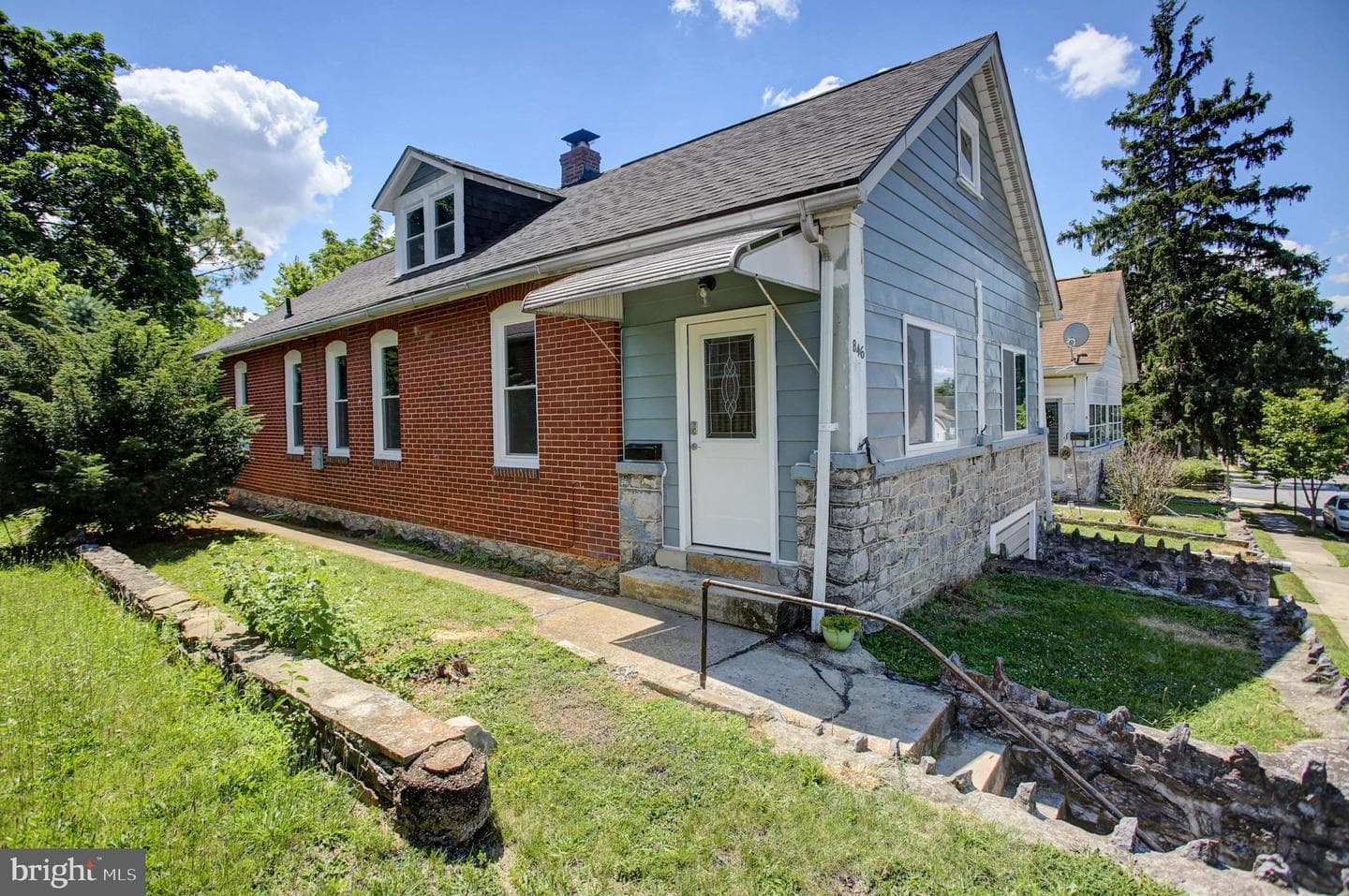 846 Guilford Avenue photo 3