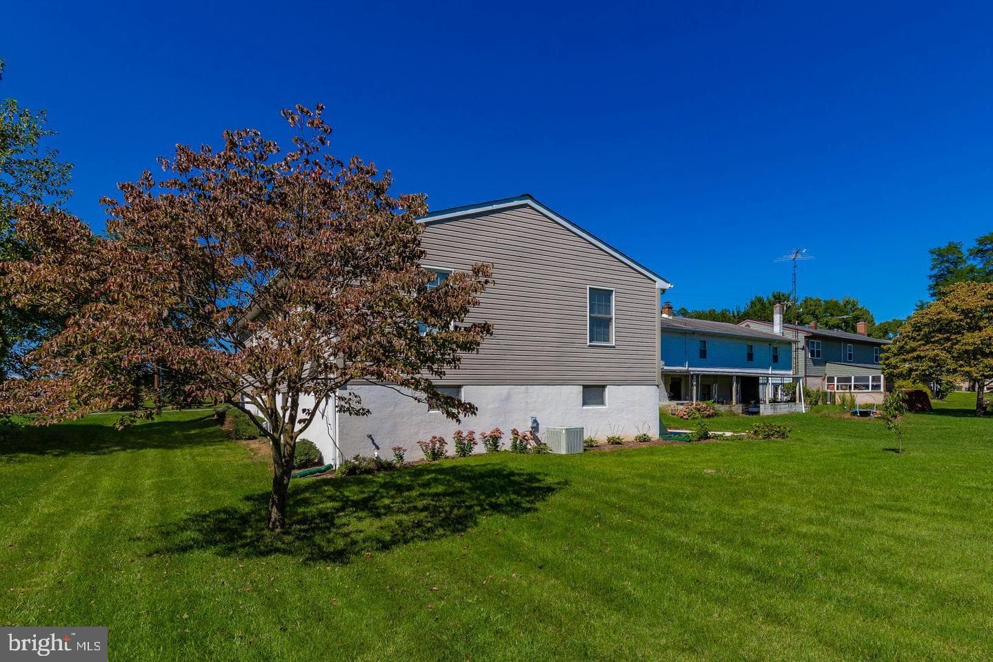 12225 W Lawn Lane photo 45