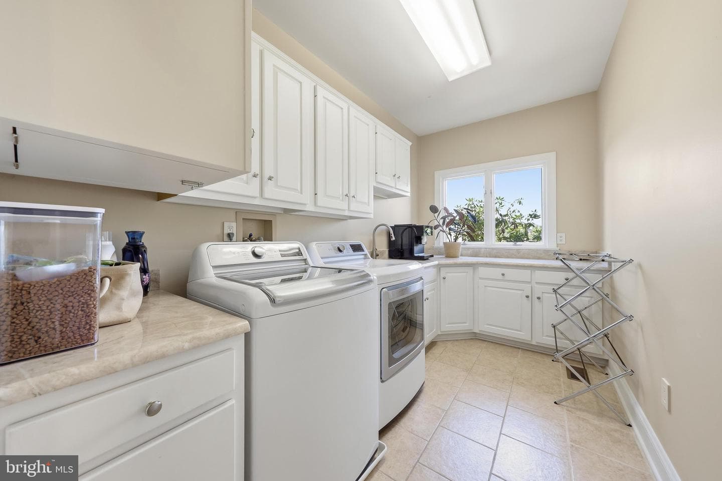 9706 Redamar Drive photo 21