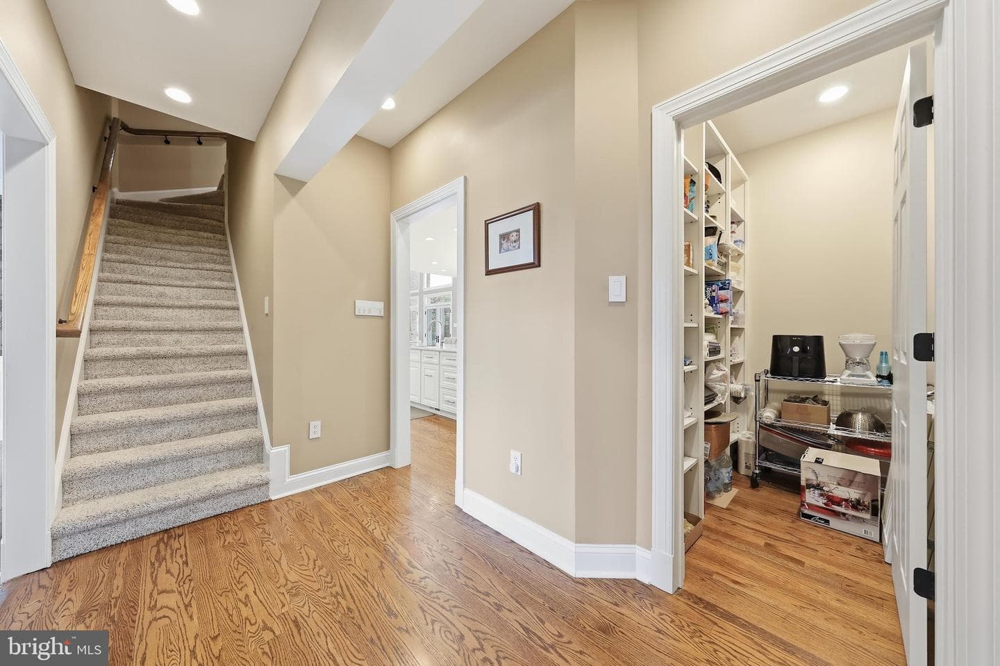 9706 Redamar Drive photo 23
