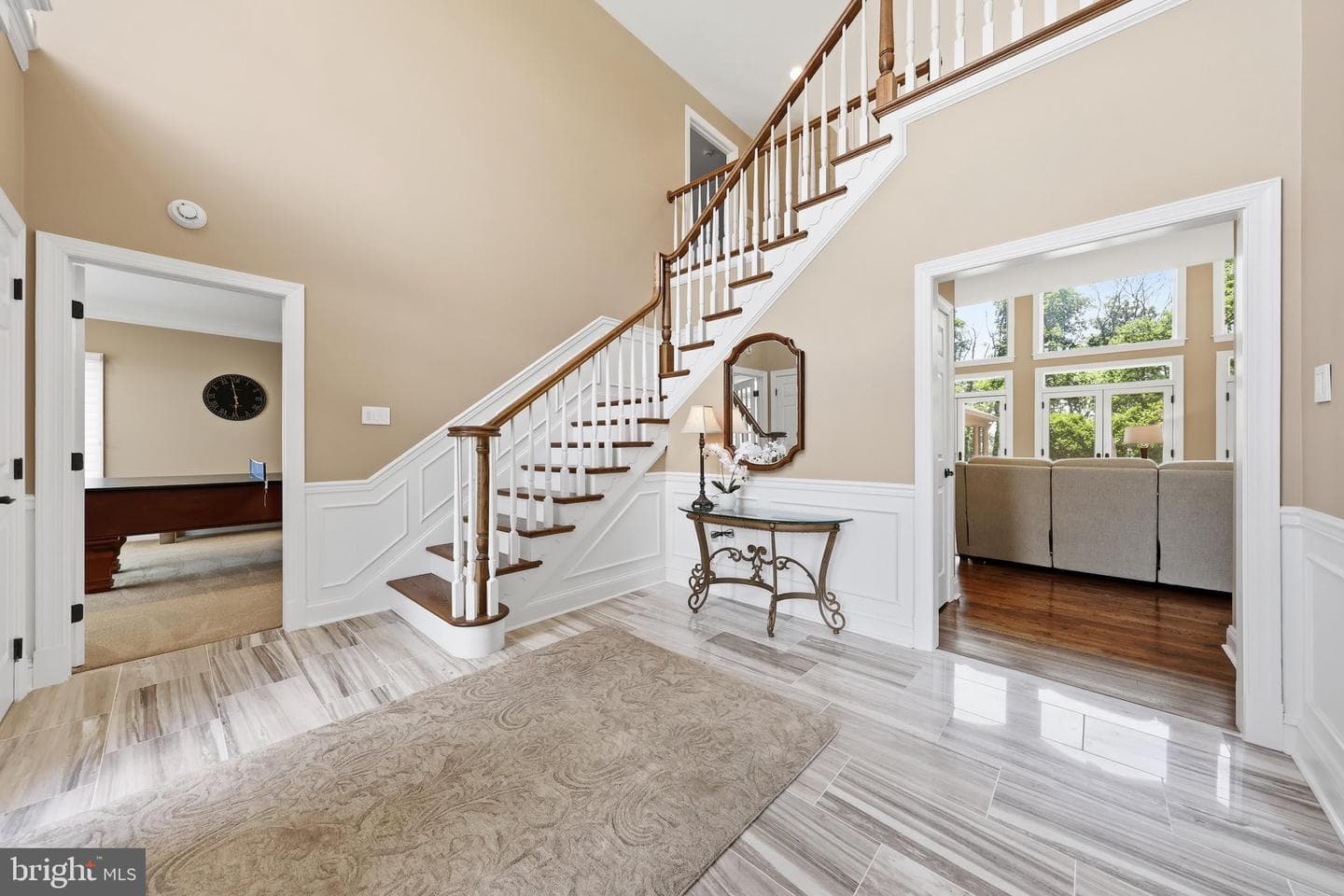9706 Redamar Drive photo 3