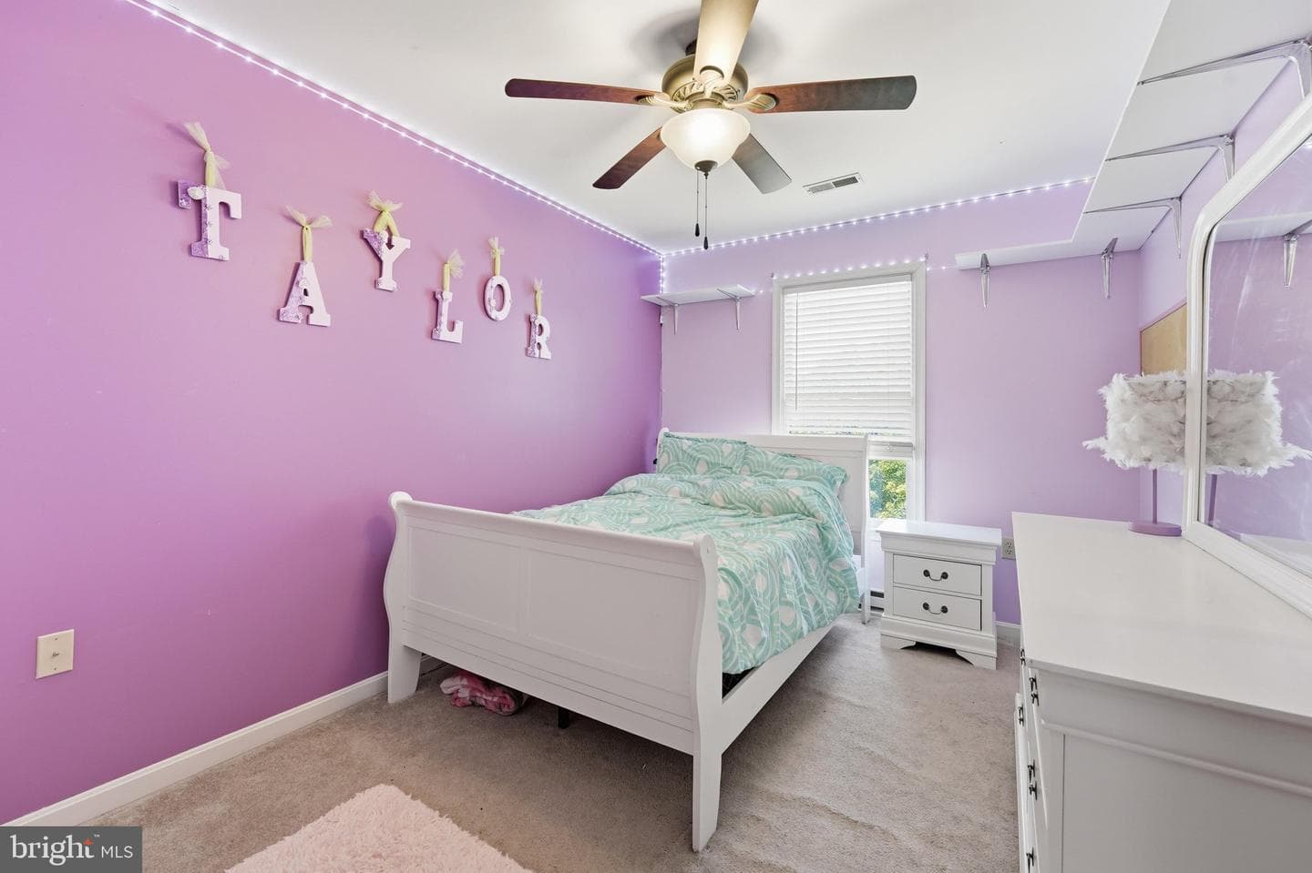 547 Pangborn Boulevard photo 19