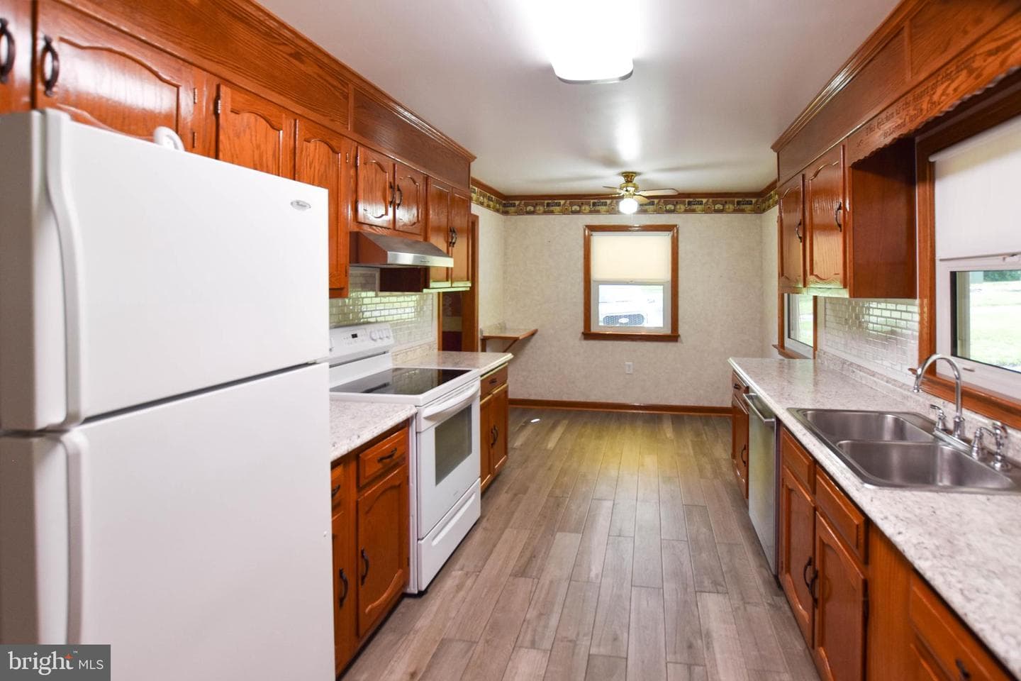 8522 Neck Road photo 4