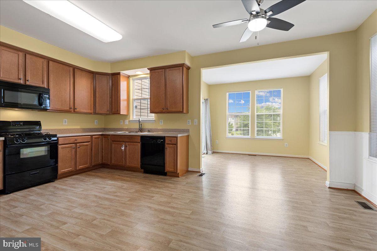 12921 Yellow Jacket Road photo 17