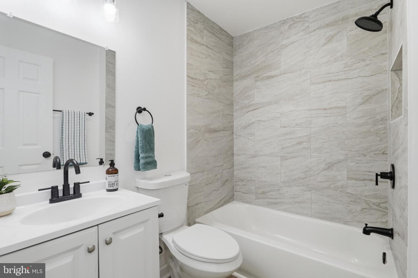 920 Linwood Road photo 14