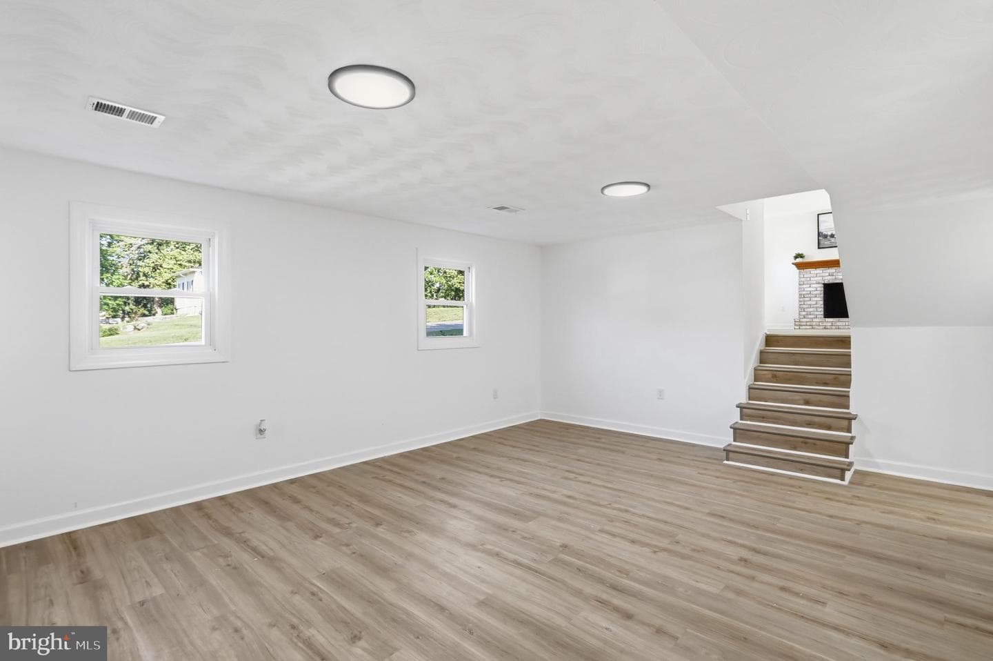 920 Linwood Road photo 25