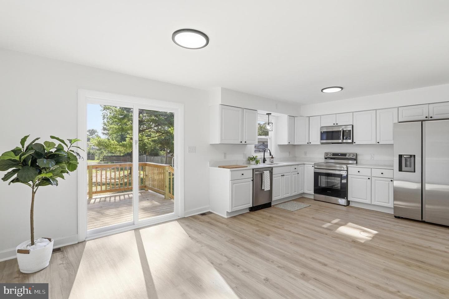 920 Linwood Road photo 9