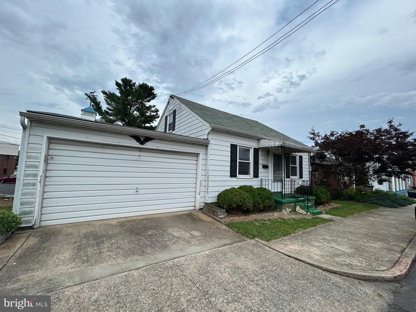 318 S Cannon Avenue photo 3