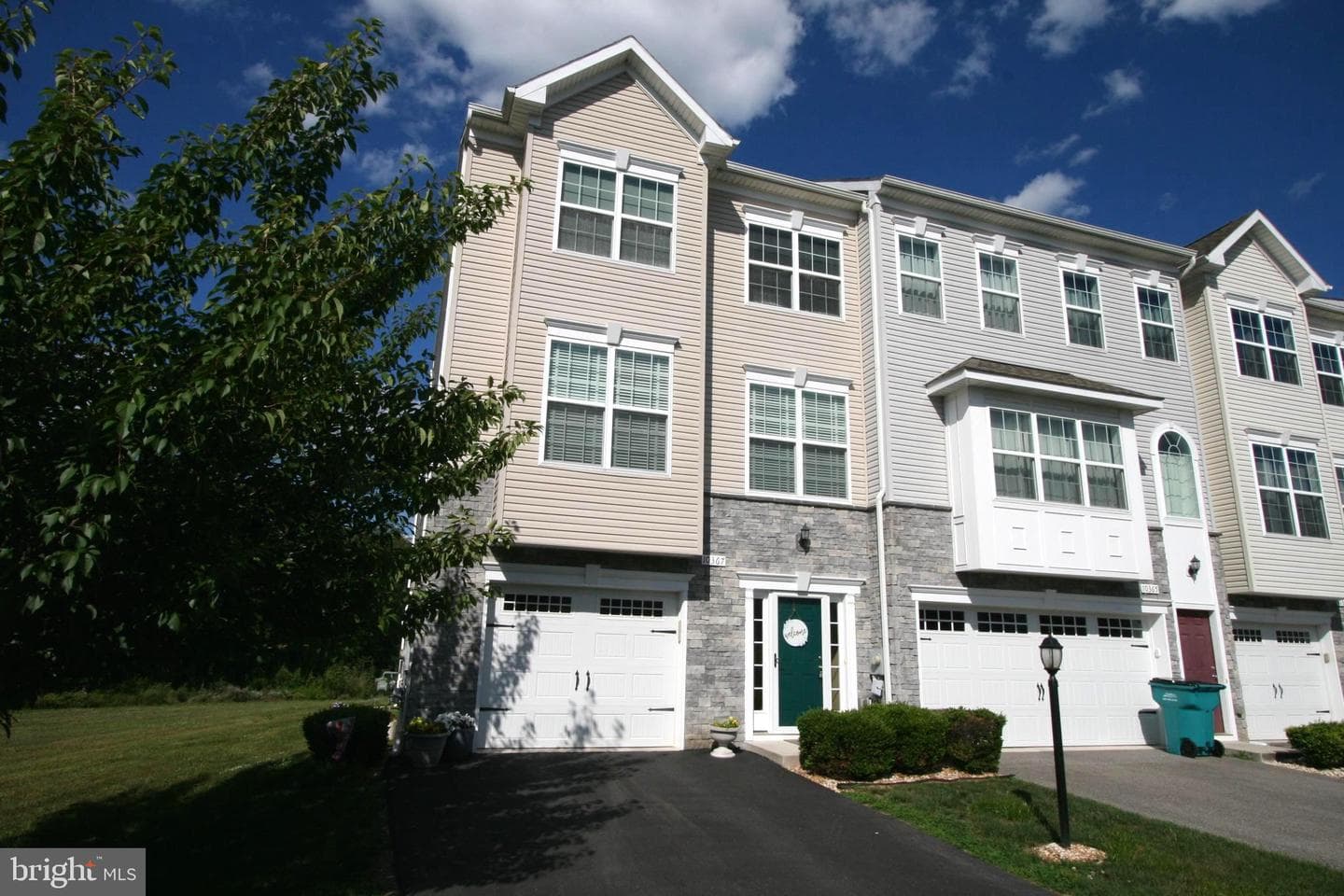 10367 Lantern Lane photo 2