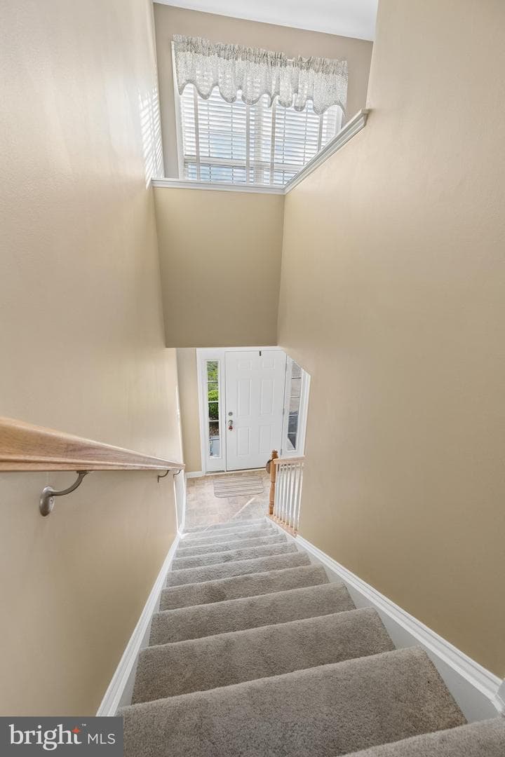 10367 Lantern Lane photo 8